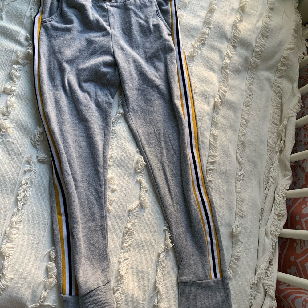 Tillys Full Tilt sweatpants grey, Girls L